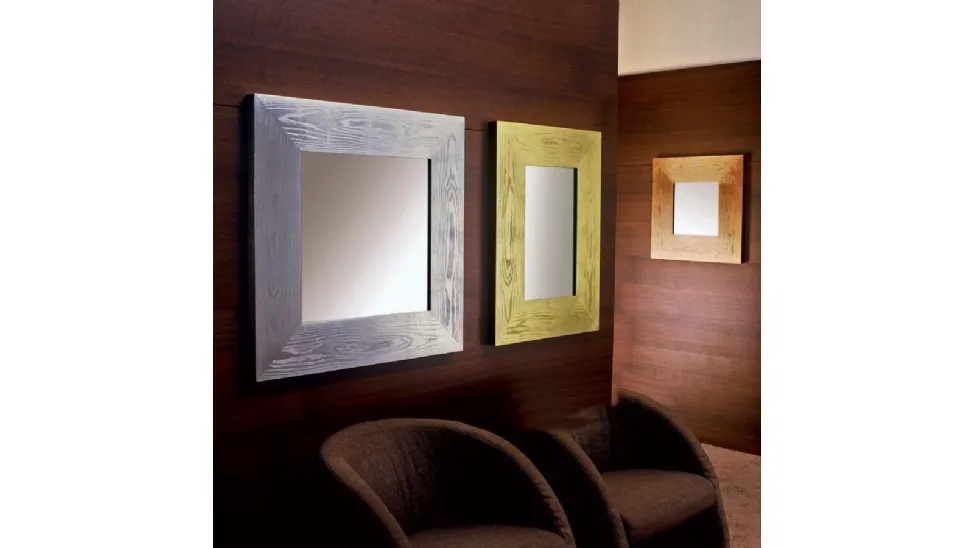 Specchio moderno con cornice in legno Tekna di Milamondo