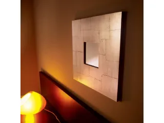 Specchio moderno con finitura in foglia rame Collage di Milamondo