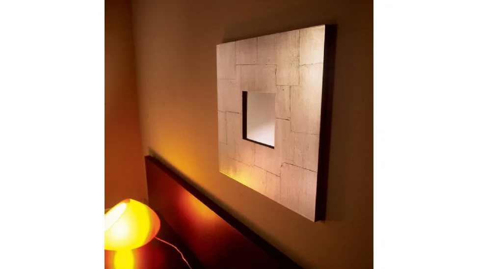 Specchio moderno con finitura in foglia rame Collage di Milamondo