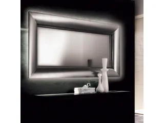 Specchio con cornice retroilluminata con finitura in Foglia Argento patinata Caddie Led di Milamondo