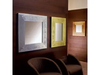 Specchio moderno con cornice in legno finitura in foglia argento o foglia oro Tekna di Milamondo