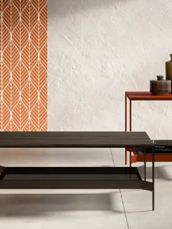 Tavolino quadrato dal design essenziale ed elegante in legno Soul di Pacini e Cappellini