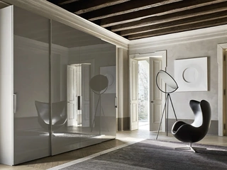 Armadio Anta Liscia in laccato lucido Ardesia con maniglia Mia di Sangiacomo