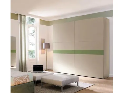 Armadio con ante scorrevoli in melaminico e laccato NC206 Slider Strip di Moretti Compact