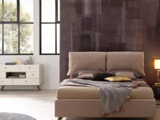 Letto in tessuto imbottito con testiera SC216 di Moretti Compact