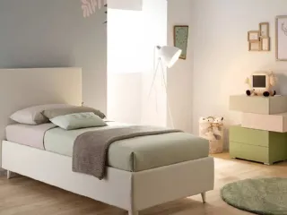 Letto singolo semplice ed elegante in ecopelle con testiera squadrata SC206 di Moretti Compact