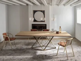 Sedia Ines in tessuto con struttura in acciaio laccato di Bontempi