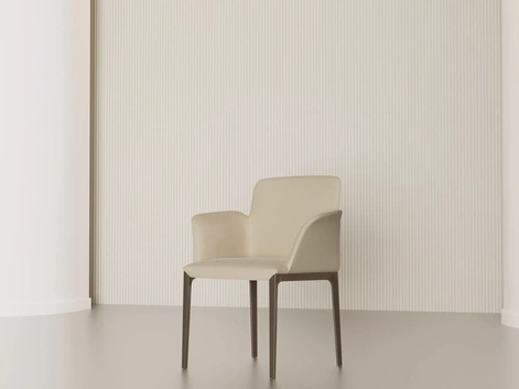 Sedia con braccioli Opera in pelle di Bontempi