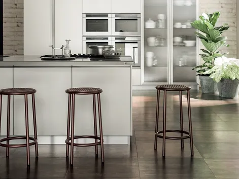 Sgabello Nizza in alluminio verniciato di Scavolini