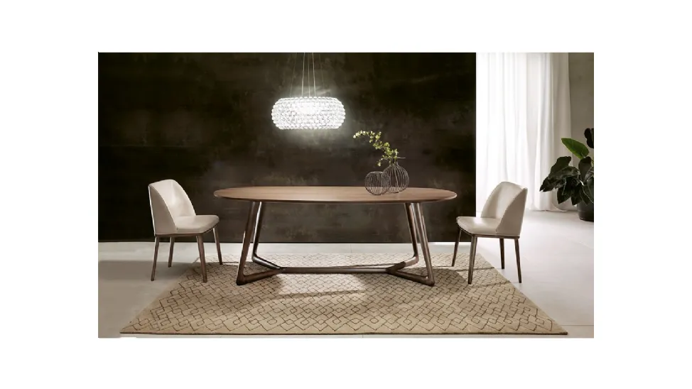 Tavolo Cover ovale con top e base in legno di Pacini e Cappellini