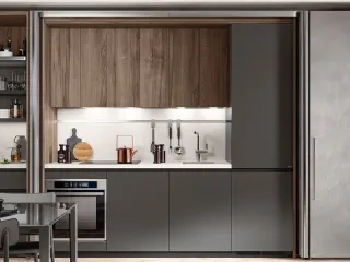 Cucina Moderna Boxi in Grigio Ferro opaco e Noce Garden di Scavolini