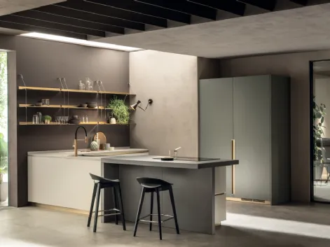 Cucina Moderna DeLinea in laccato Tortora e Verde Minerale di Scavolini