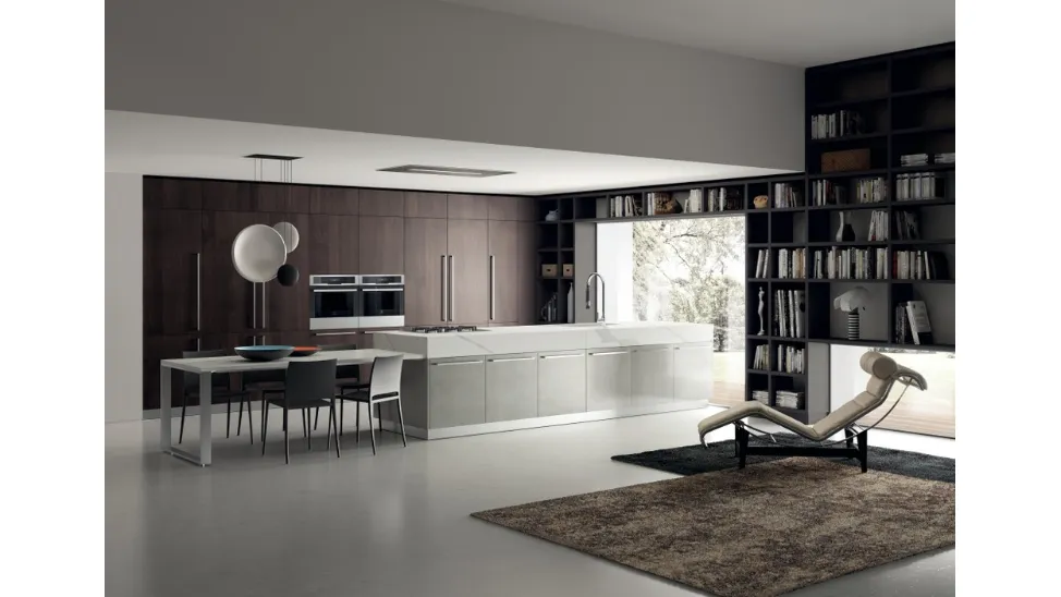 Cucina Moderna Mood in Noce Saxony e laccato Stained Alluminium di Scavolini