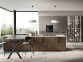 Cucina Moderna con isola e penisola Musa in Rovere Pecan di Scavolini