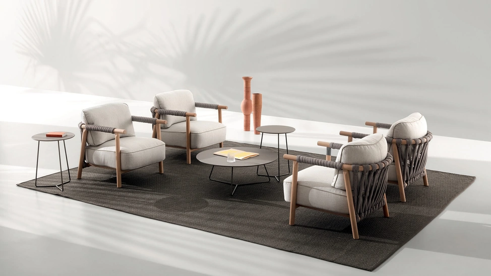 Poltrona Nathy in tessuto e legno di Ditre Italia